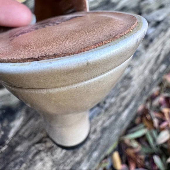 John Fluevog 8.5 M Prodigy Taupe Patent Leather Slingback Pumps Shoes Peru - Picture 12 of 14